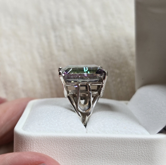 Stunning Mystic Topaz - Picture 6 of 14